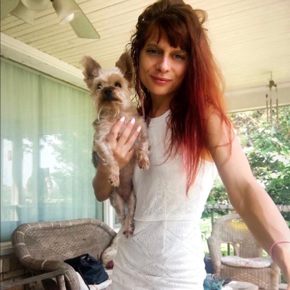 Meet your Posher, Lorelei - Picture 7 of 16